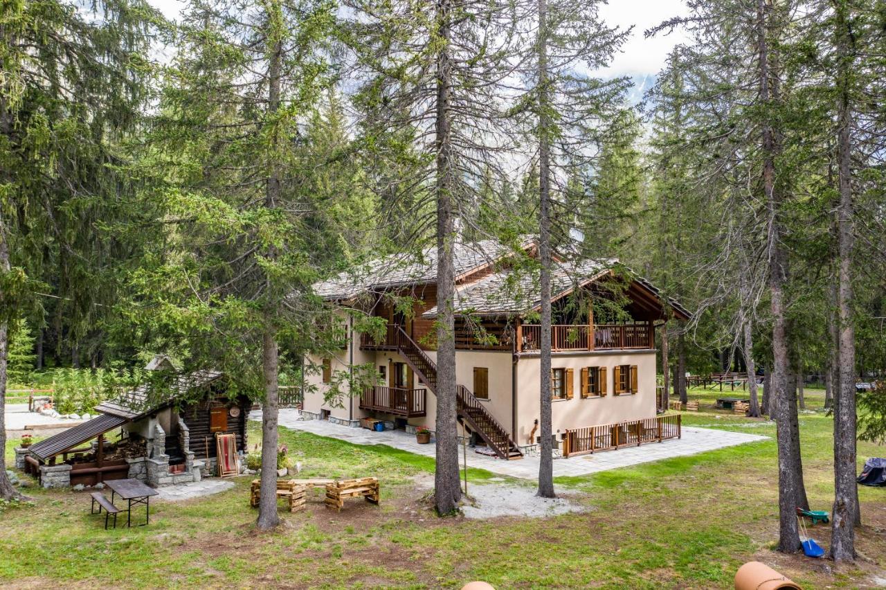Wildhomes Wild Wolf Lodge Courmayeur Exterior foto
