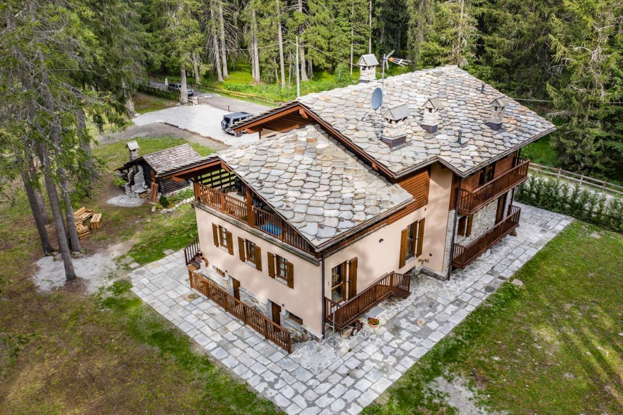 Wildhomes Wild Wolf Lodge Courmayeur Exterior foto