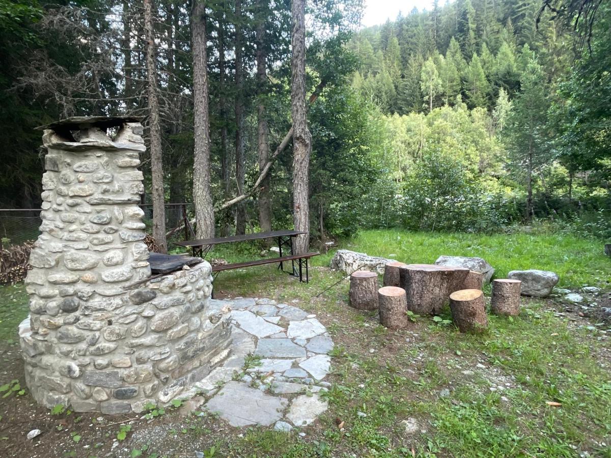 Wildhomes Wild Wolf Lodge Courmayeur Exterior foto