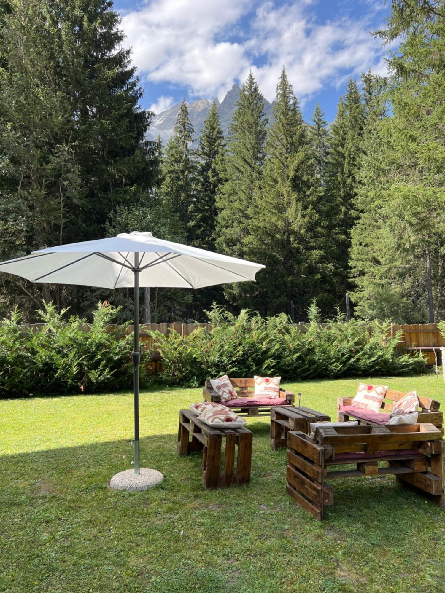 Wildhomes Wild Wolf Lodge Courmayeur Exterior foto